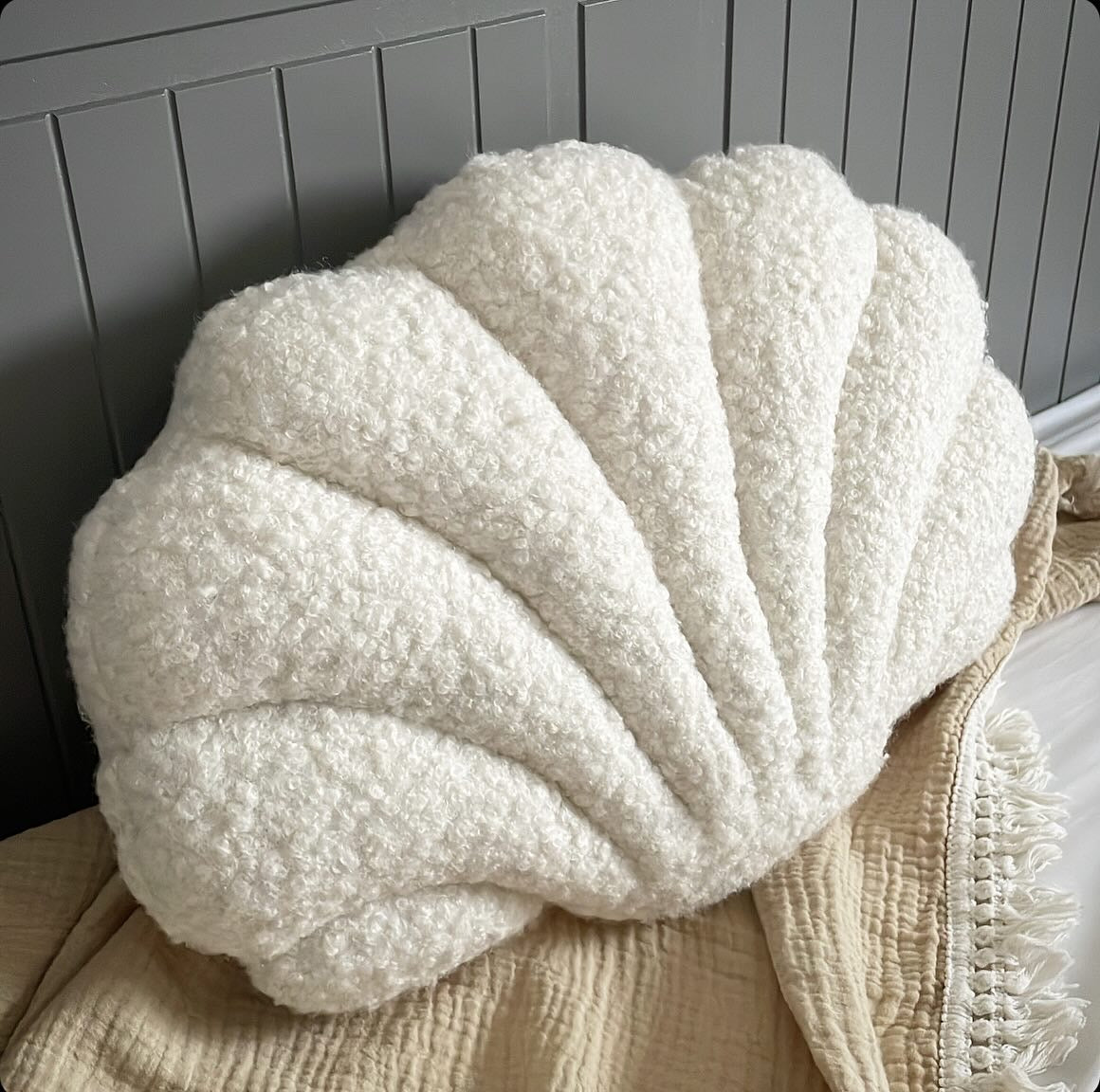 Boucle Shell Cushion